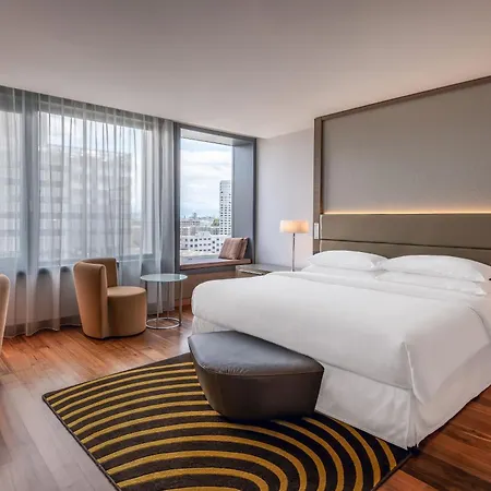 Sheraton 4*