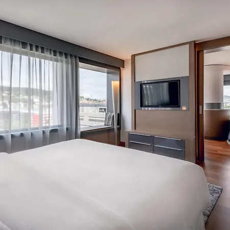 Sheraton Ξενοδοχείο 4*