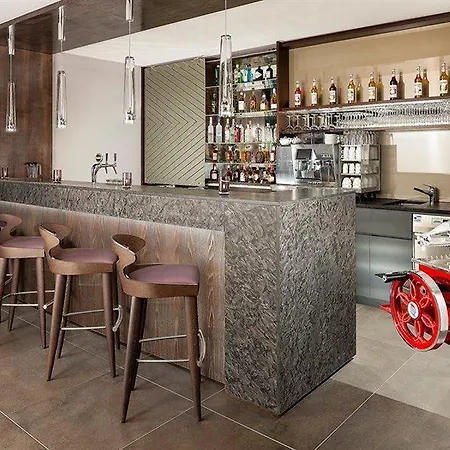 Szálloda Sheraton 4*